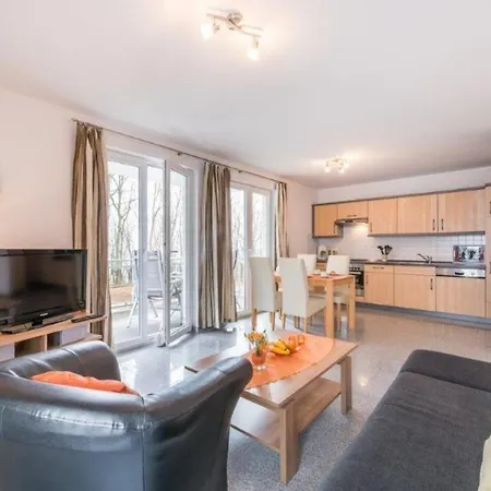 Apartman Fewo Am Hochufer In 1 Reihe Zur Ostsee