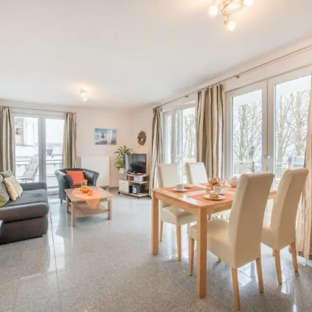 Apartman Fewo Am Hochufer In 1 Reihe Zur Ostsee *